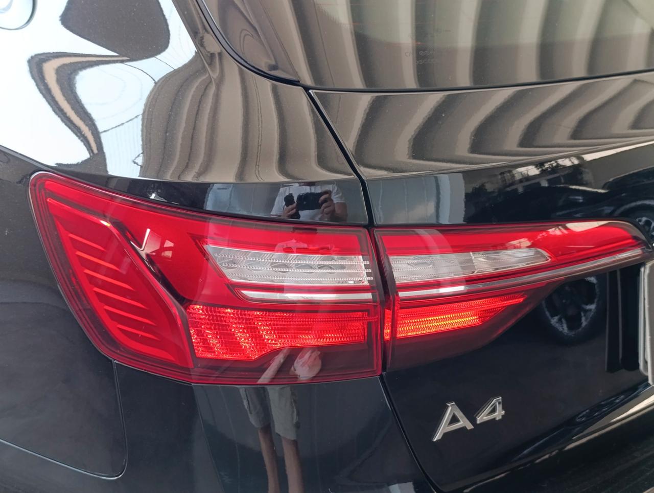 Audi A4 Avant 30 2.0 tdi mhev 136cv s-tronic