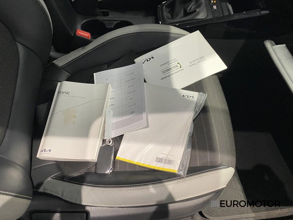 Kia Stonic 1.0 T-GDi MHEV Black Edition MT