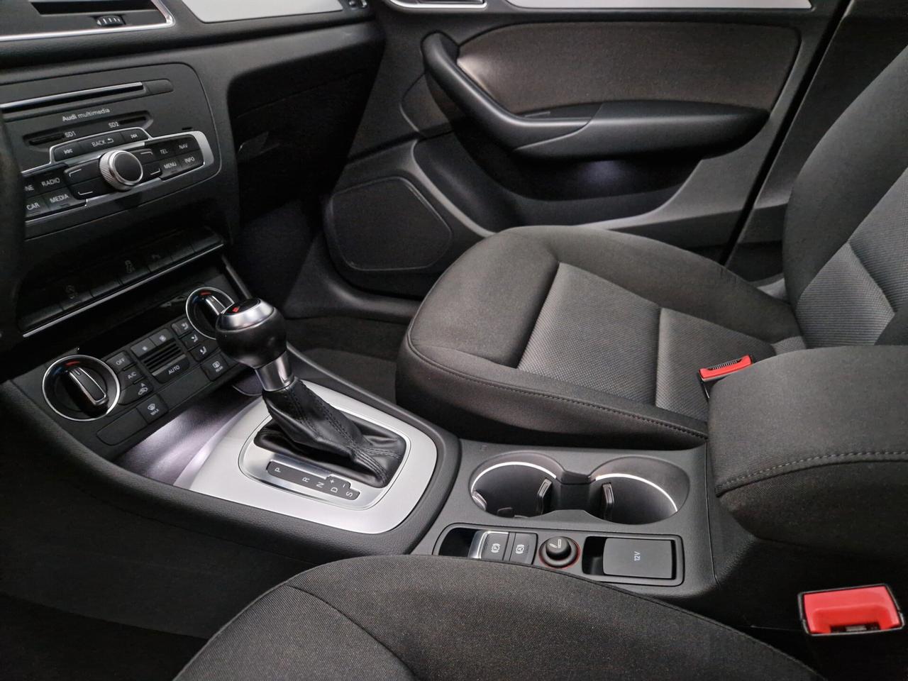 Audi Q3 2.0 TDI 120 CV S tronic S LINE