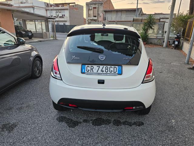 LANCIA Ypsilon 1.0 FireFly 5 porte S&S Hybrid Gold