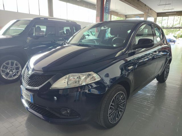 LANCIA Ypsilon 1.0 FireFly 5P Hybrid Ecochic Gold