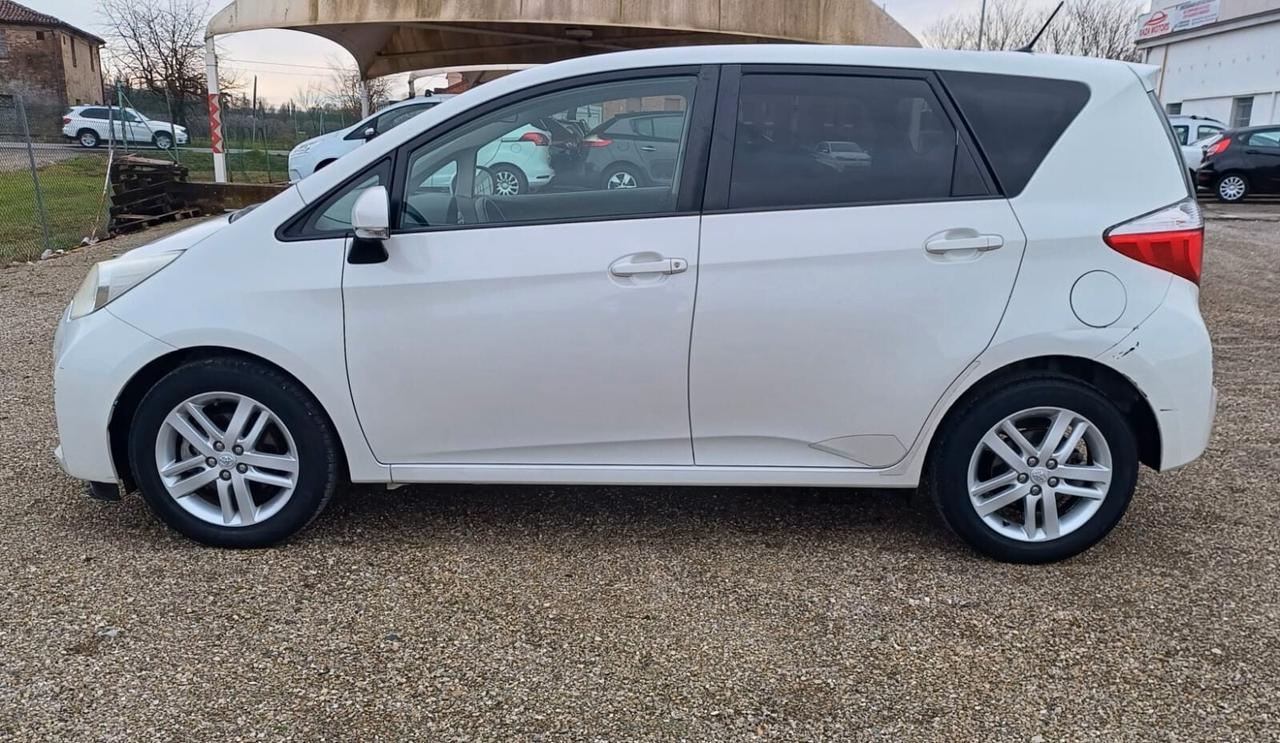 Toyota Verso-S 1.3 MT Style