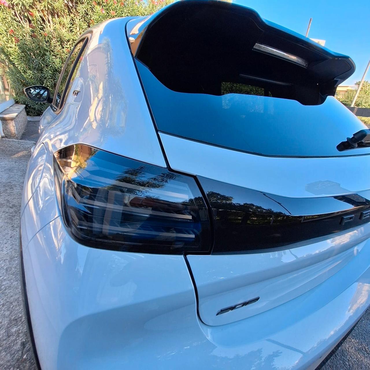 Peugeot 208 1.2 Hybrid 145 e-DCS6 GT