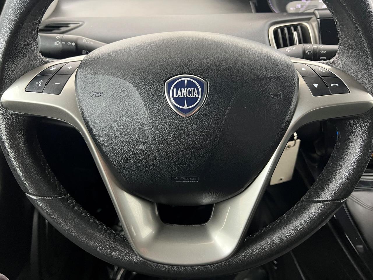 LANCIA Ypsilon III 2015 Ypsilon 1.0 firefly hybrid Gold s&s 70cv