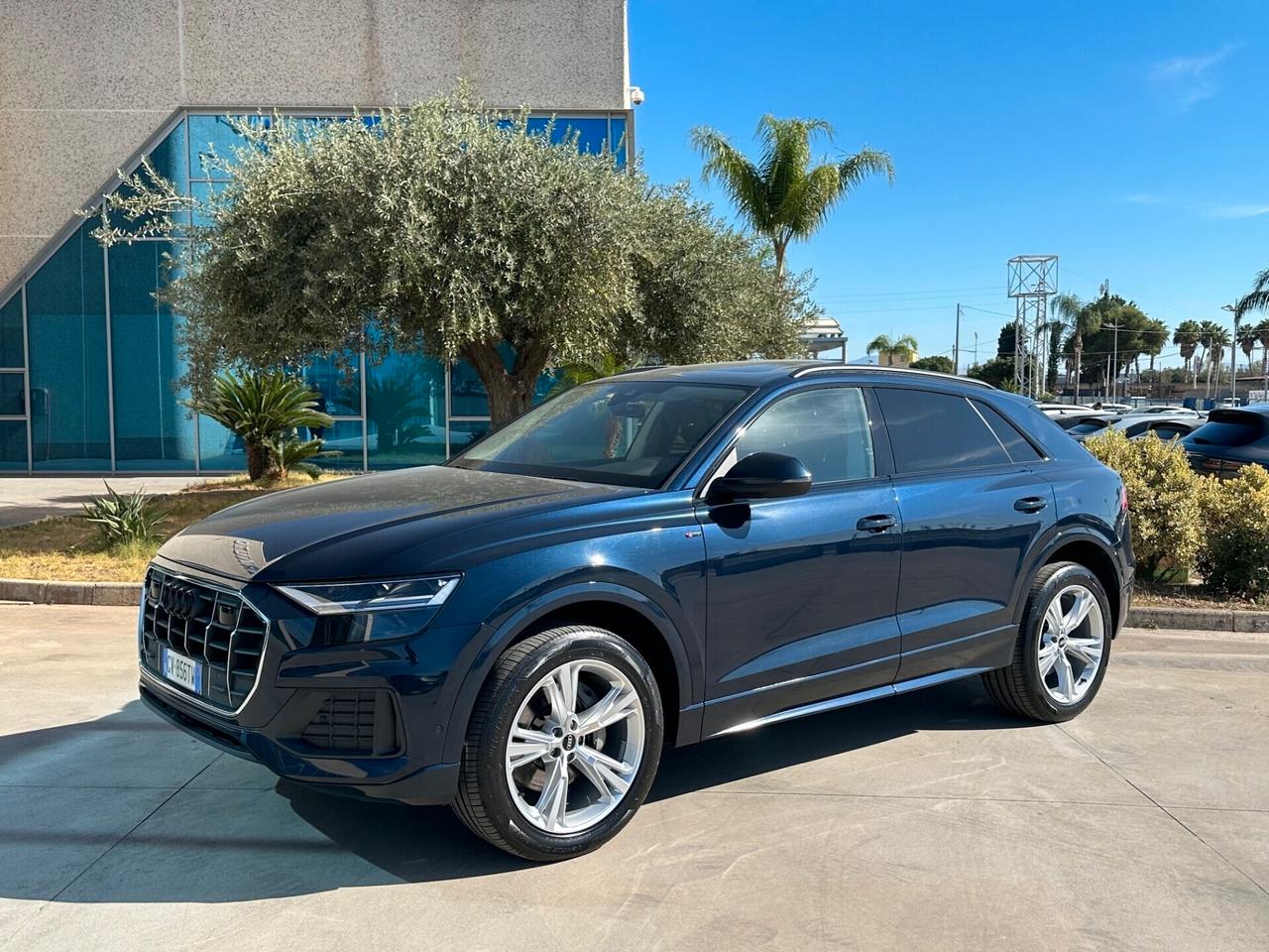 Audi Q8 45 tdi Sline offerta T-Stock prezzo imperdibile