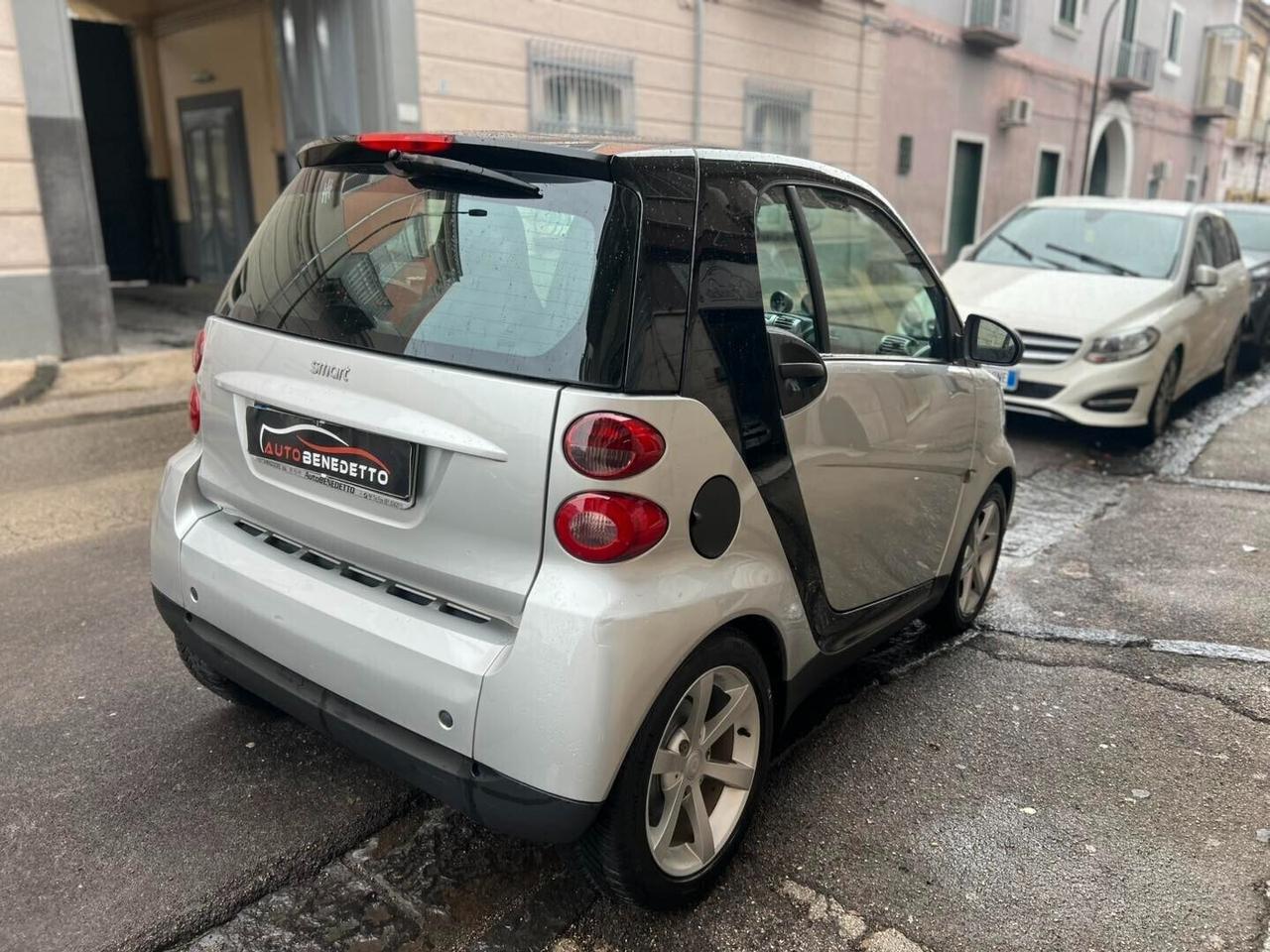 SMART FORTWO 1.0 MHD PULSE 2008