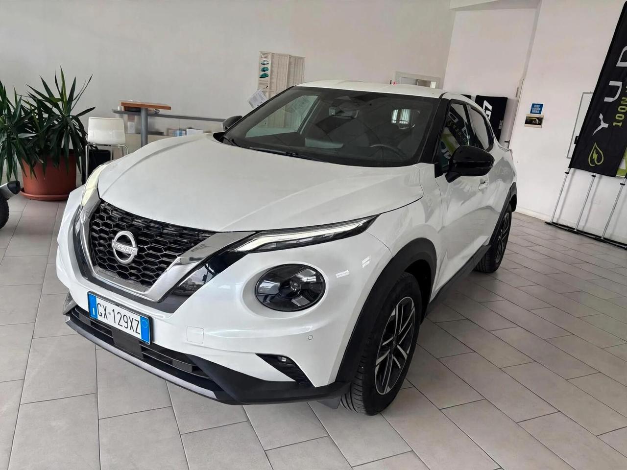 Nissan Juke 1.0 DIG-T 114 CV N-Connecta