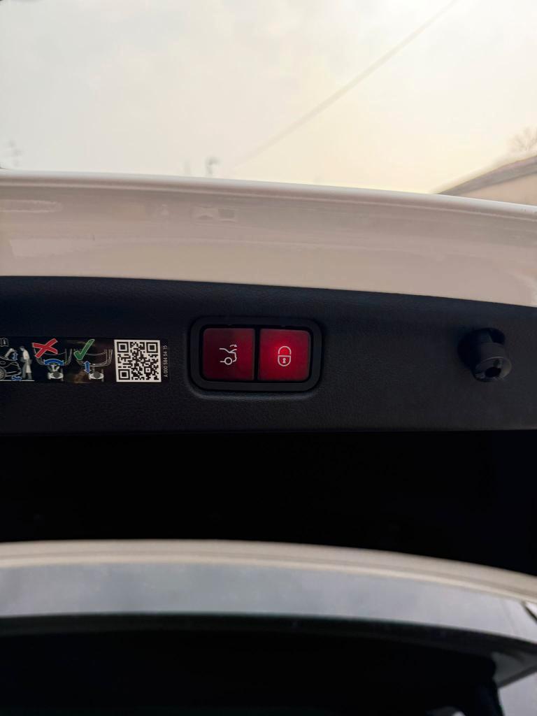 Mercedes C 220 d Mild hybrid 197cv AMG Line Premium Plus 9G-Tronic Berlina PANORAMA