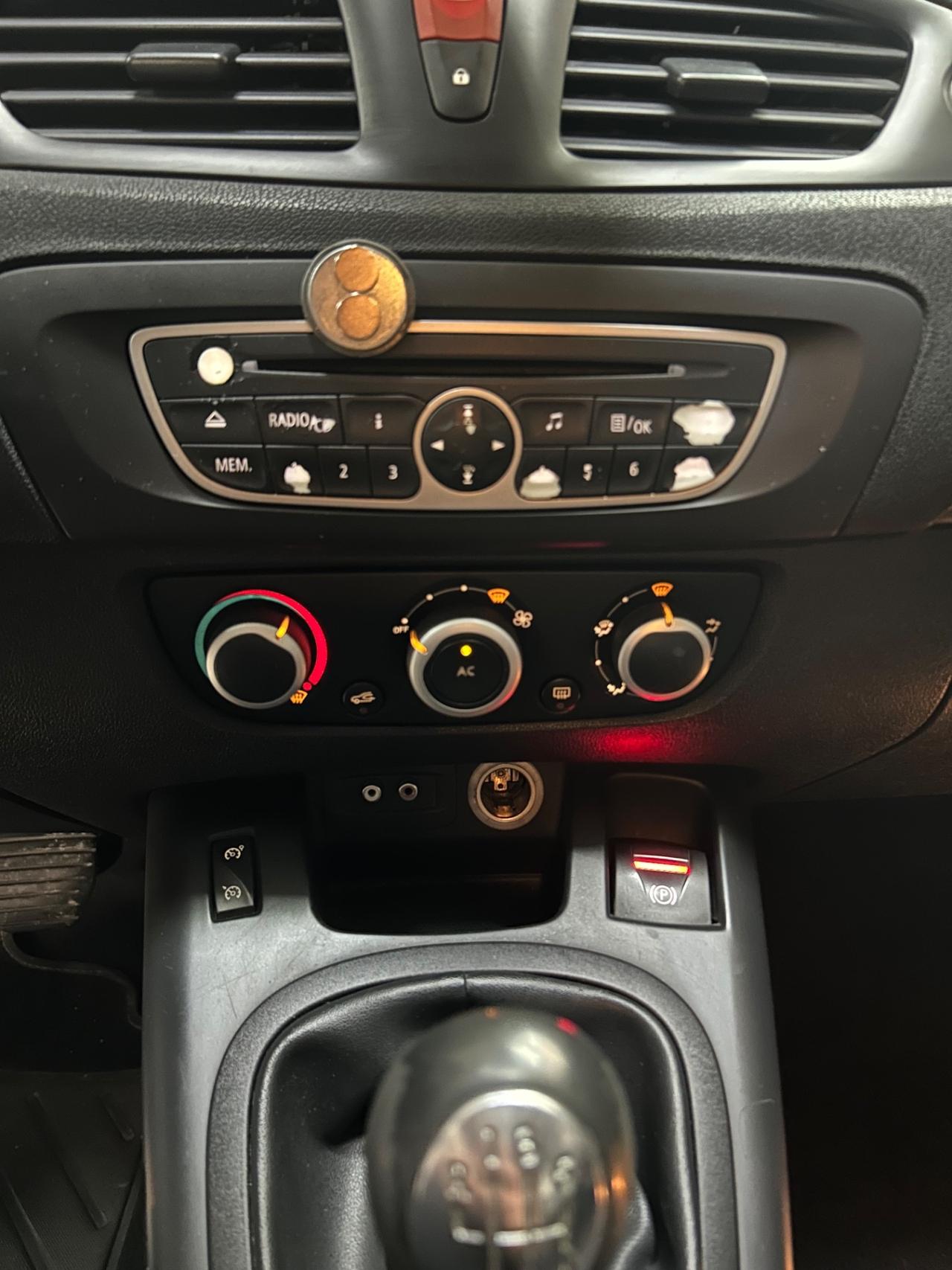 Renault Scenic Scénic X-Mod 1.5 dCi 105CV Confort