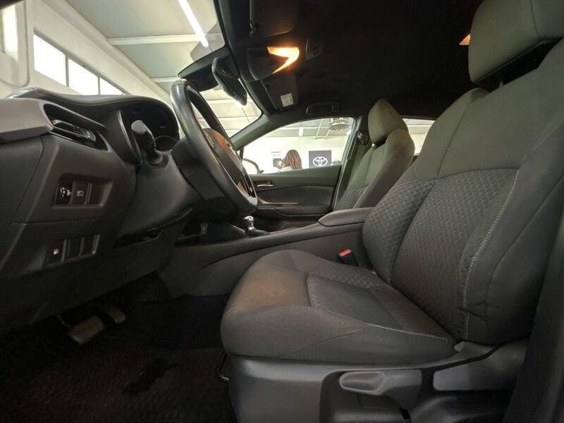 Toyota C-HR 1.8 Hybrid E-CVT Active
