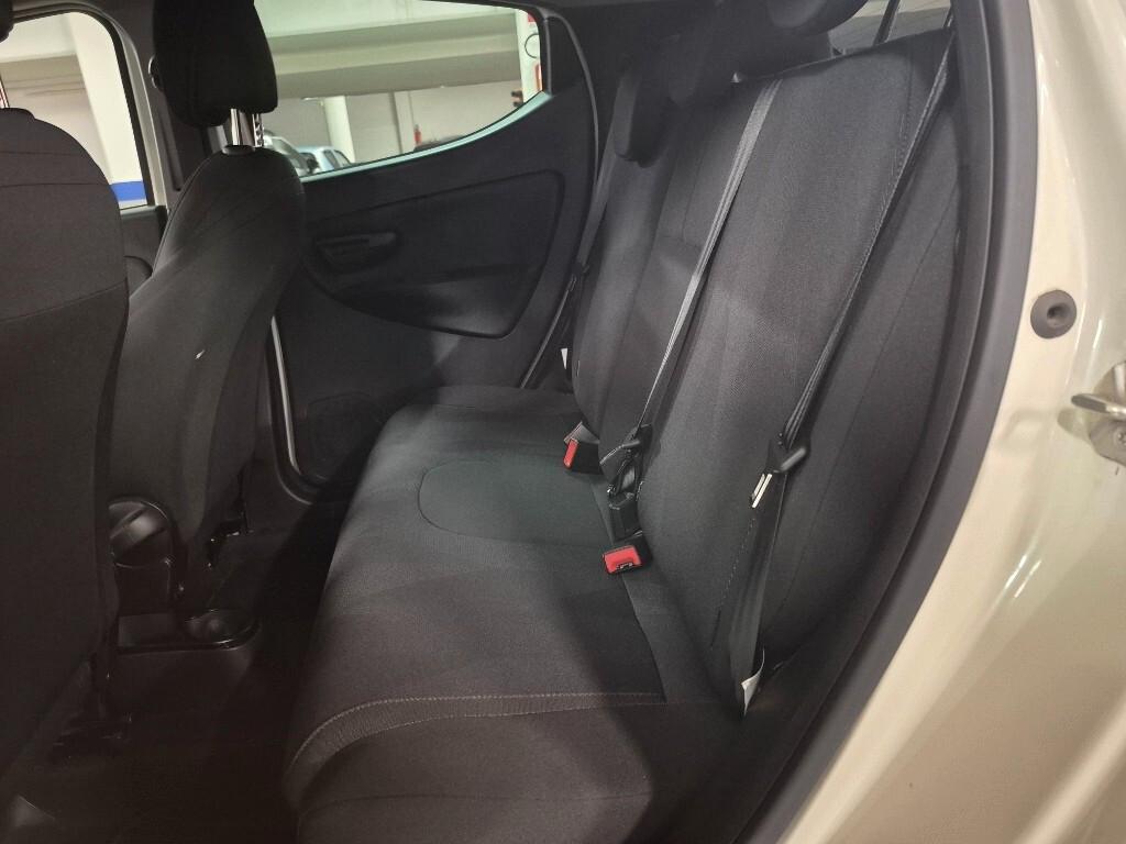 Lancia Ypsilon 1.0 FireFly 5 porte S&S Hybrid Ecochic Gold