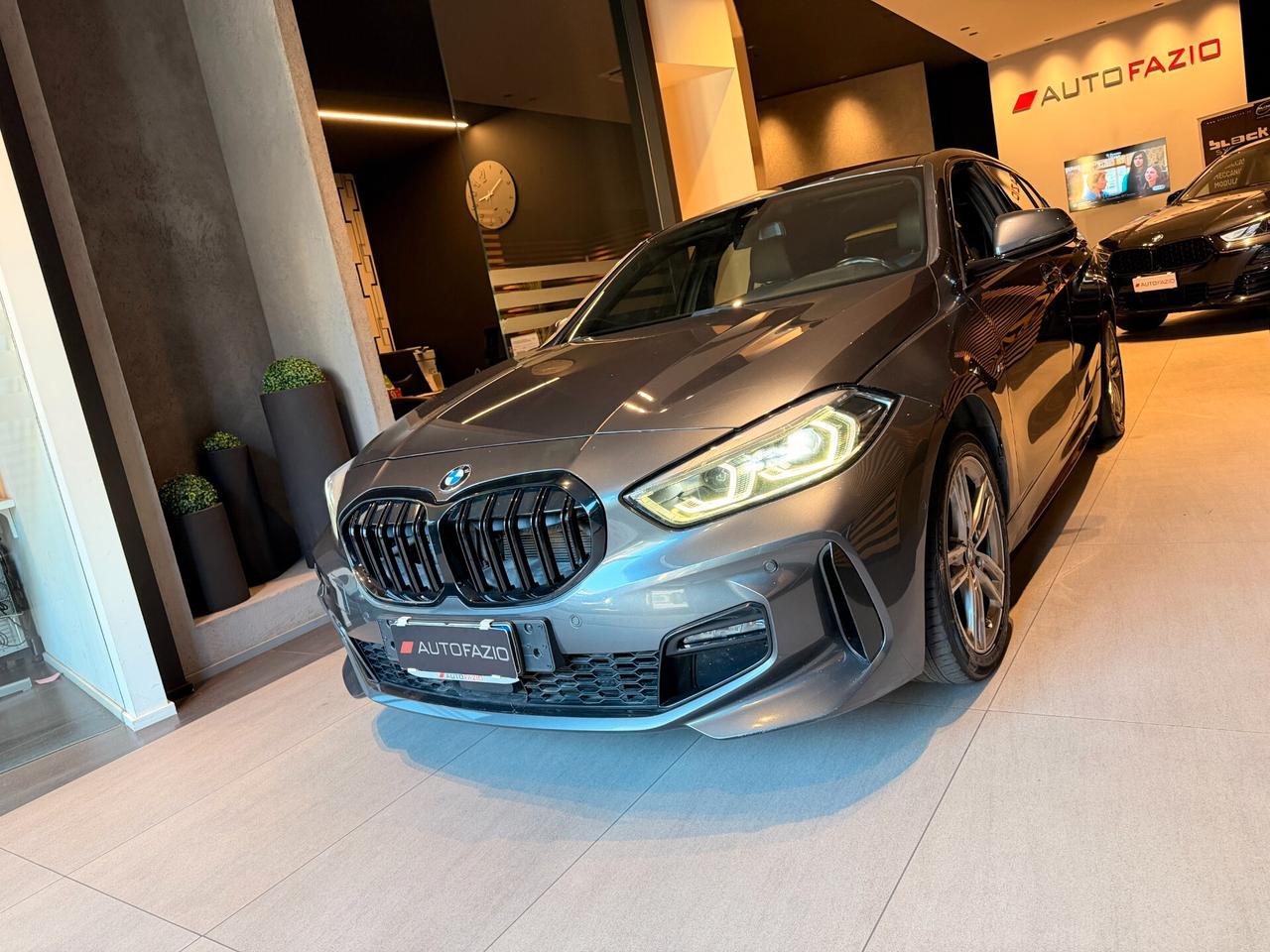 Bmw 118 118d 5p. Msport