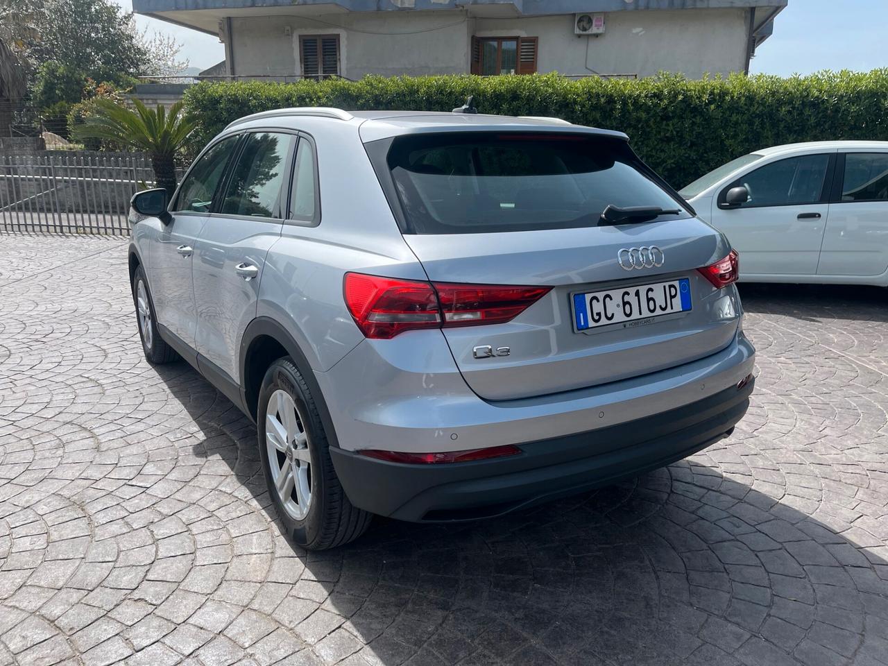 Audi Q3 35 TDI S tronic Business Advanced