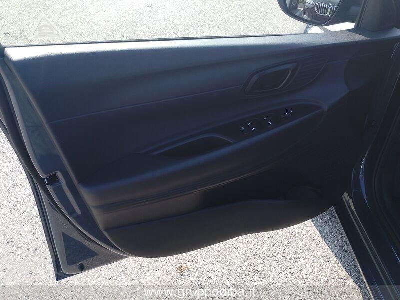Hyundai i20 III 2023 1.0 t-gdi 48V Connectline imt
