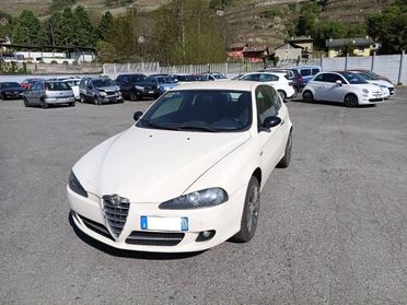 Alfa Romeo 147 II 2004 147 3p 1.9 jtd C.N.C 120cv