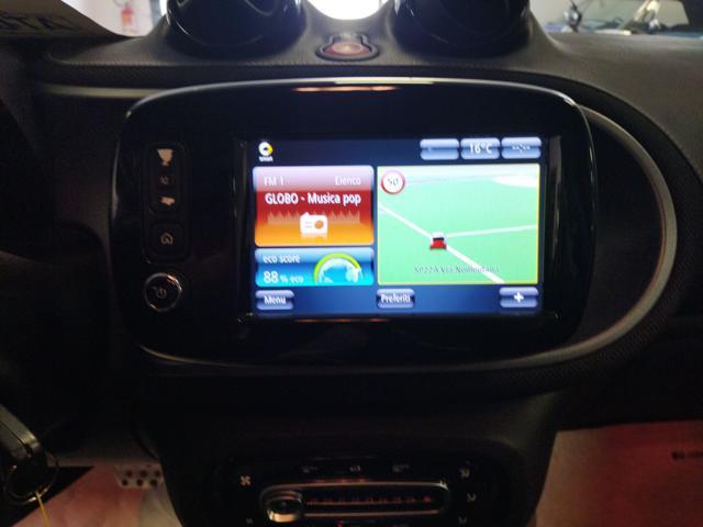 SMART ForFour 09cc BRABUS 109cv NAVI BLUETOOTH SENS PARK CERCHI