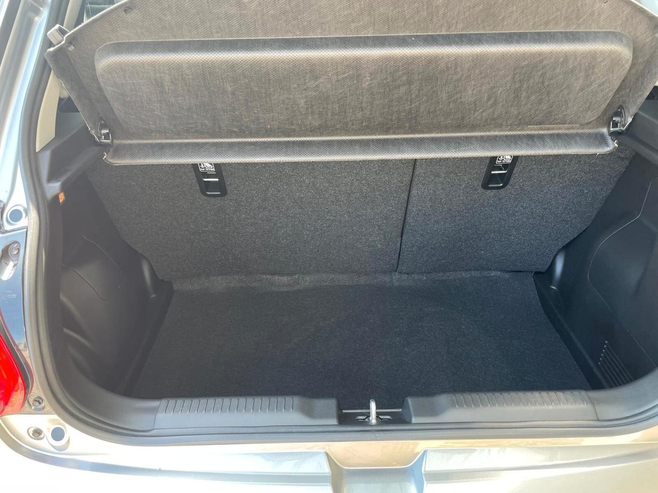 Suzuki Swift 1.2 Hybrid 4WD AllGrip Top