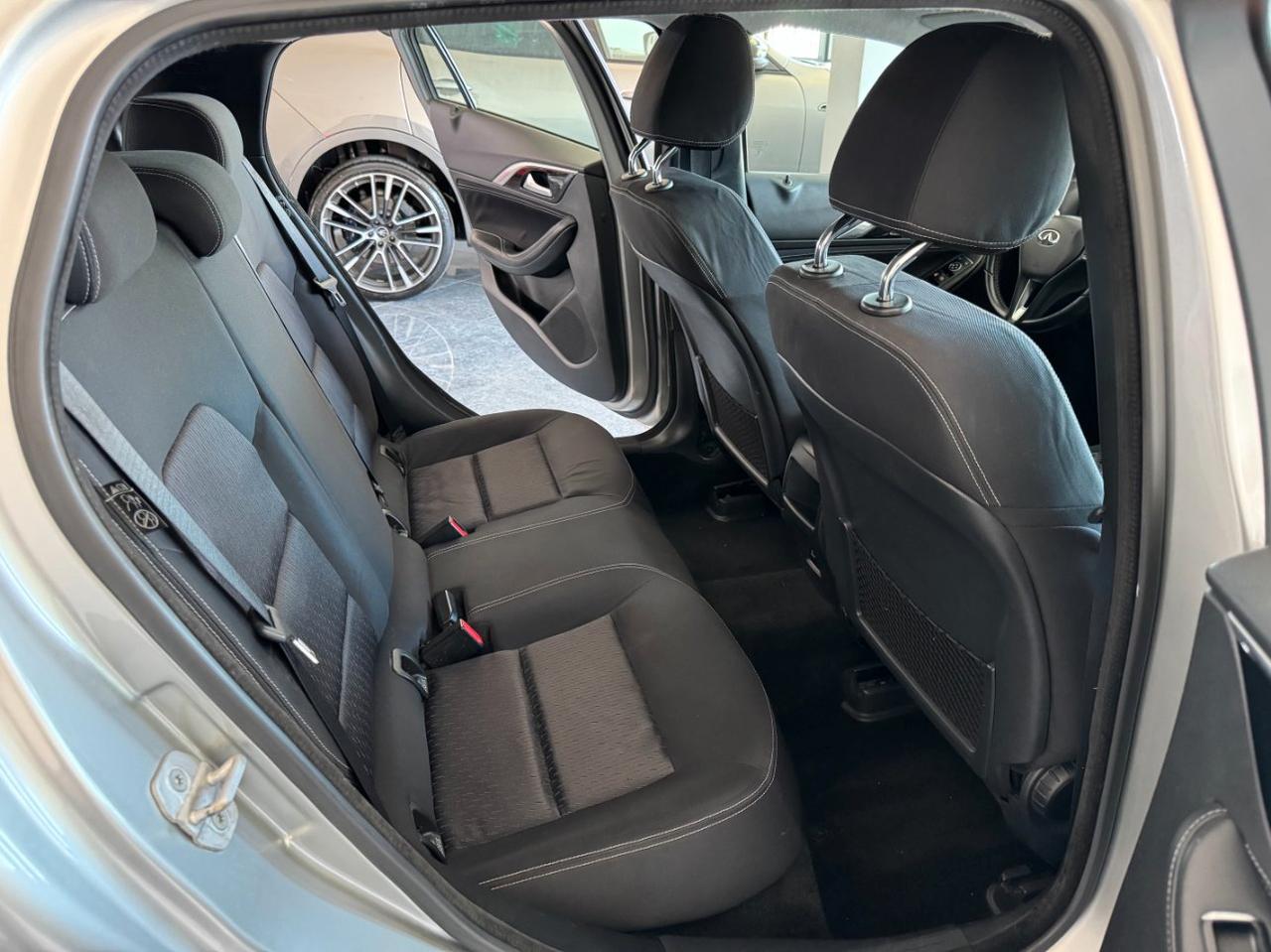 Infiniti Q30 1.5d Sport Edition 110 cv Led Pdc