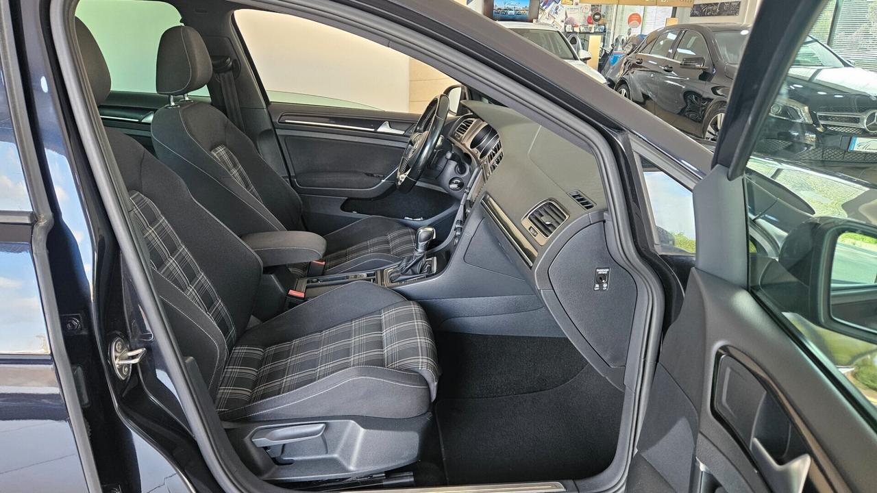 Volkswagen Golf GTD 2.0 TDI DSG 5p. Tetto Apribile