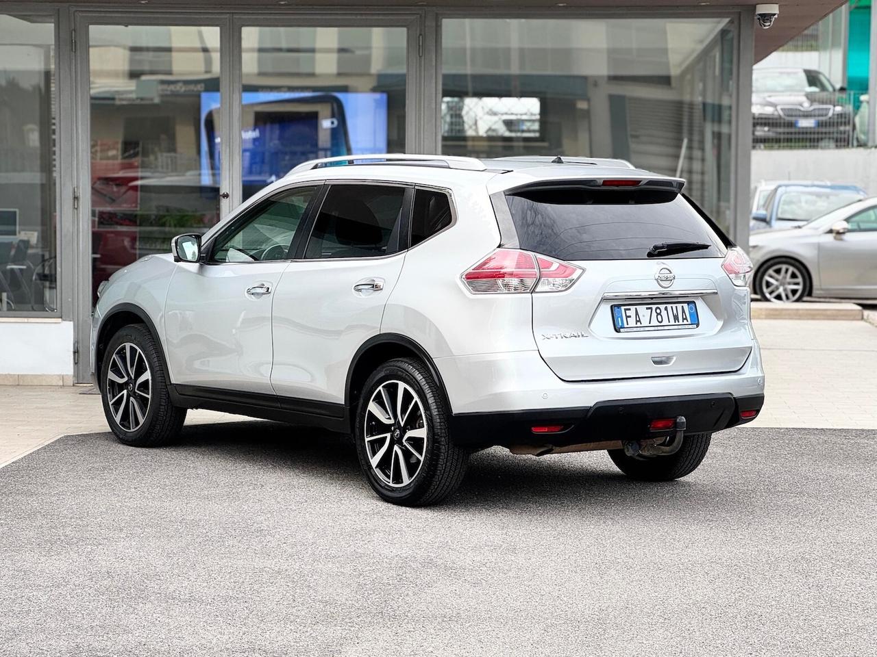 Nissan X-Trail 1.6 dCi 4WD Tekna E5 - 2015