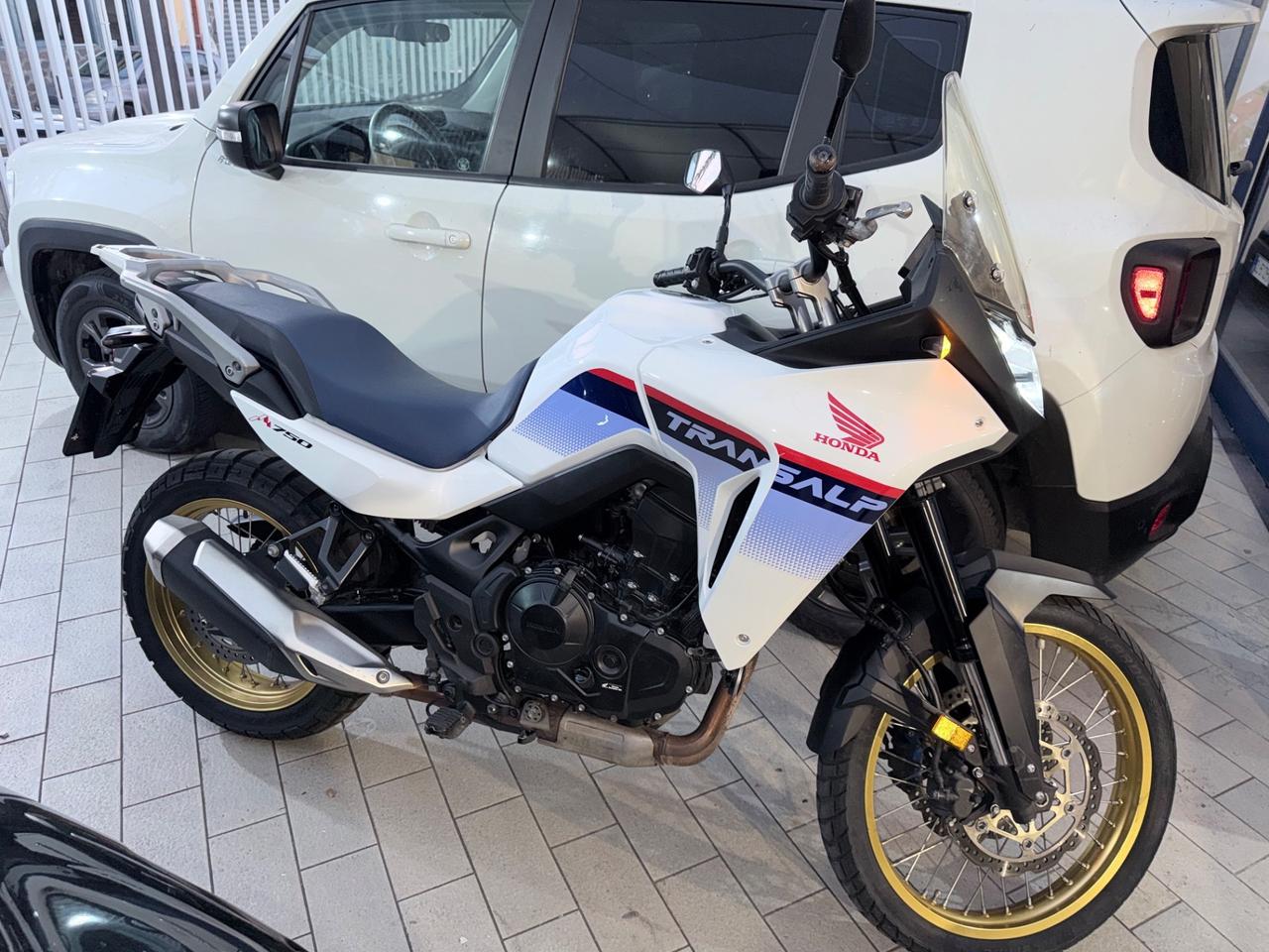Honda Transalp XL 700 V Sport