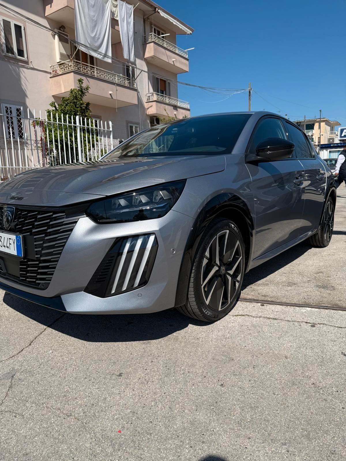 Peugeot 208 Hybrid 145 e-DCS6 GT Exclusive