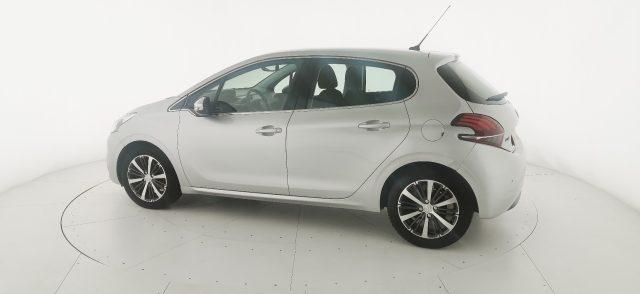 PEUGEOT 208 PureTech 82 5 porte Allure