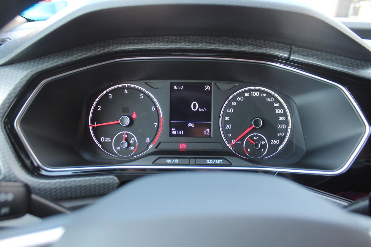 Volkswagen T-Cross 1.0 TSI 110 CV Sport
