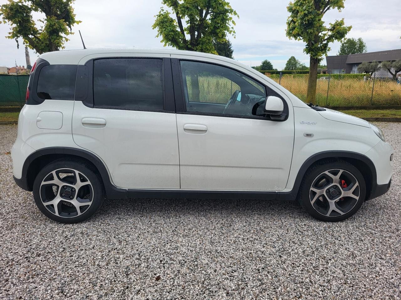 Fiat Panda 1.0 FireFly S&S Hybrid Sport