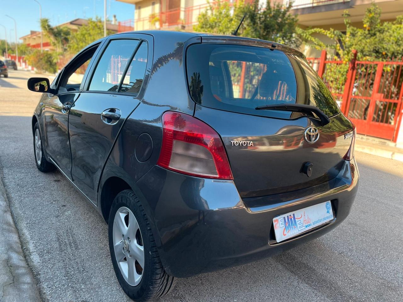 Toyota Yaris 1.4 D-4D 5 porte M-MT Navi