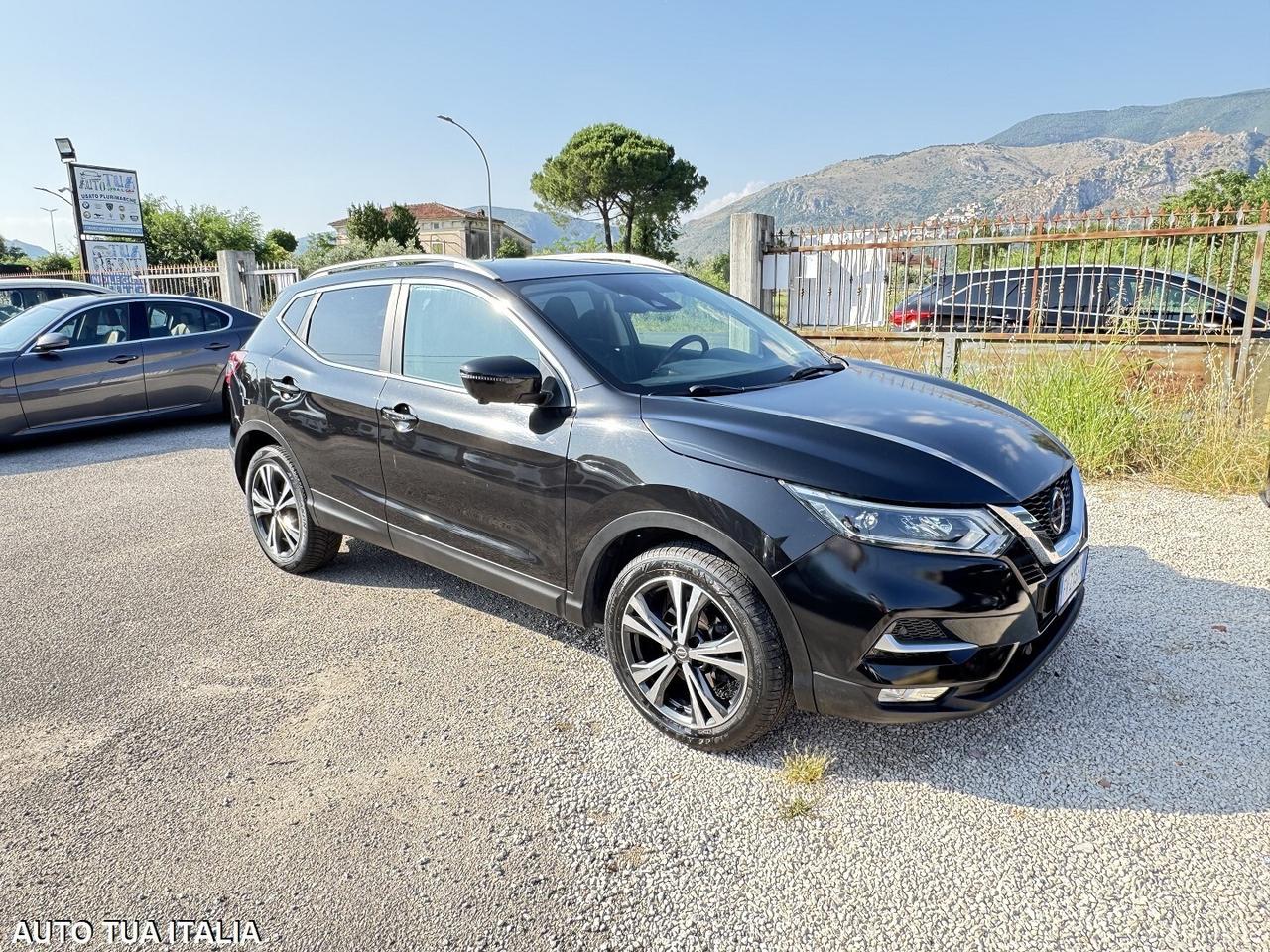 nissan qashqai 1.5 dci tekna tetto navi