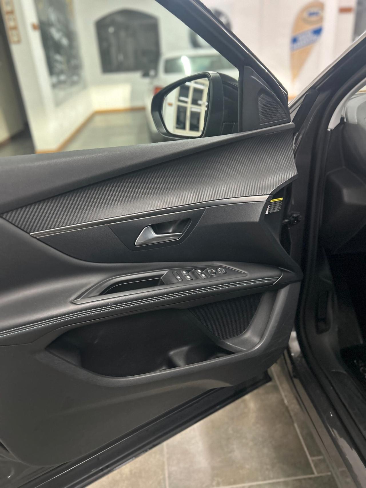 Peugeot 3008 BlueHDi 130 S&S EAT8 Allure Pack