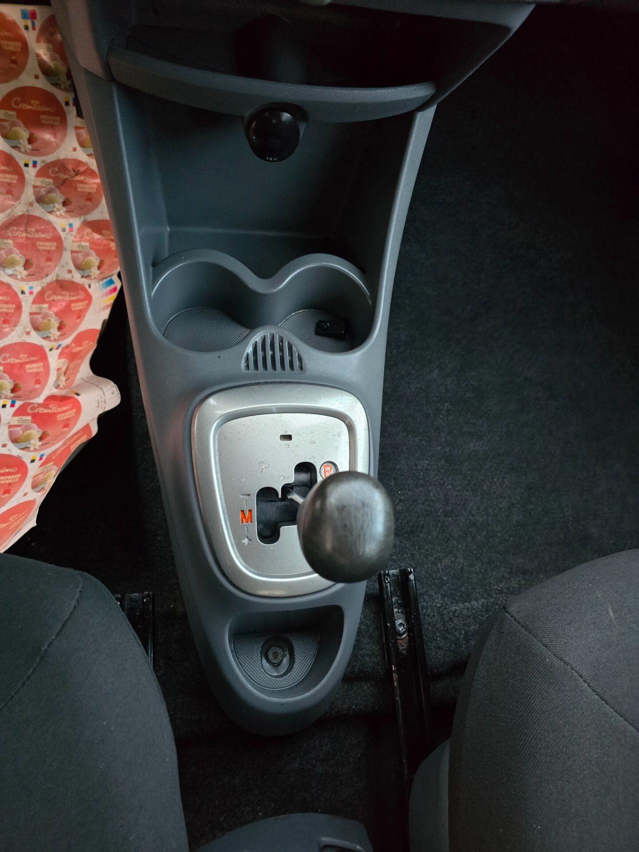 Toyota Aygo 1.0 12V VVT-i 5 porte Sol Connect MMT