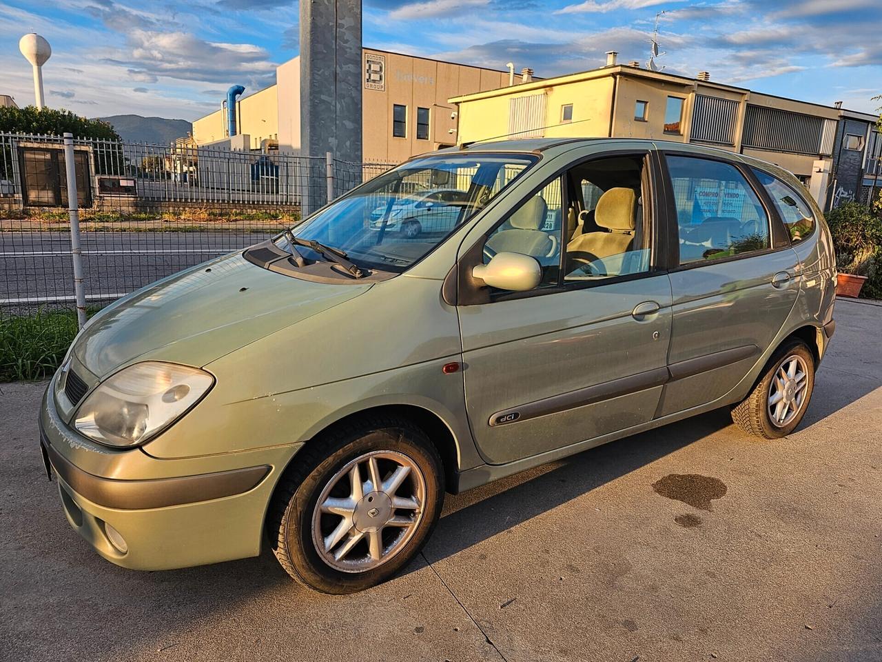 Renault Scenic Scénic 1.9 dCi Confort Authentique