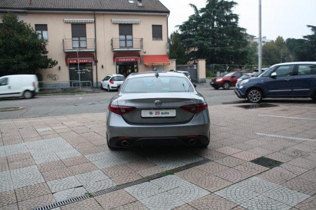 ALFA ROMEO Giulia 2.2 Turbodiesel 210 CV AT8 AWD Q4 Veloce