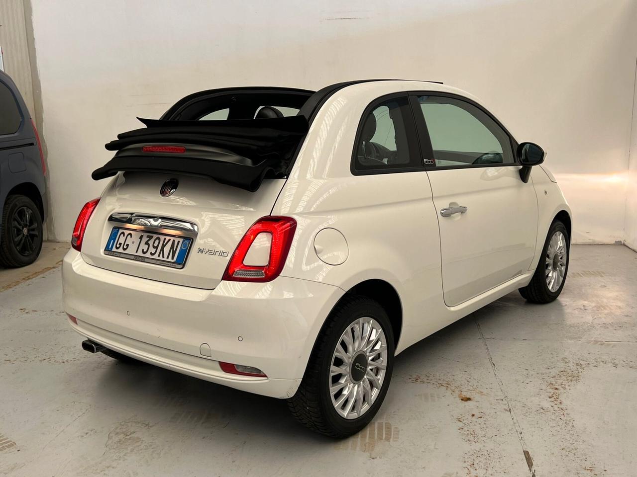 Fiat 500 1.0 Hybrid Cabrio OK NEOPATENTATI