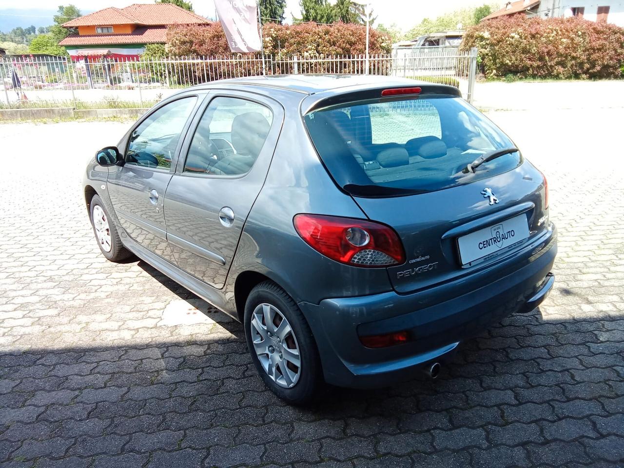 Peugeot 206 Plus 1.1 60CV 5p. ONE Line