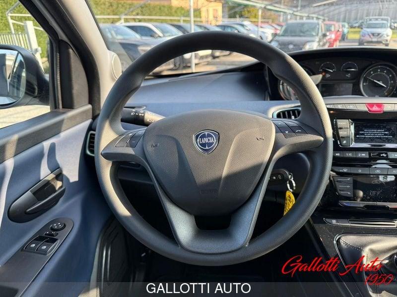 Lancia Ypsilon Ibrida ORO 1.0 70CV