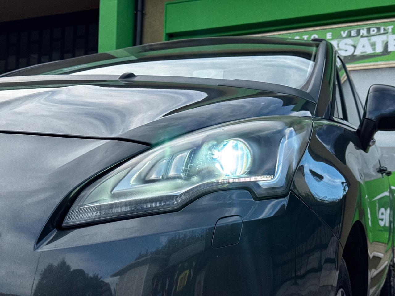 Peugeot 5008 1.6 HDi 115CV Allure