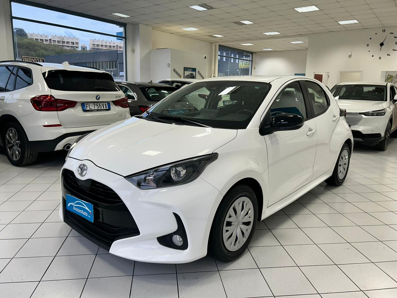 Toyota Yaris 1.0B Trend x neopatentati 2023