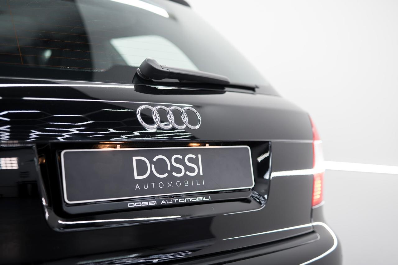 Audi S4 MANUALE