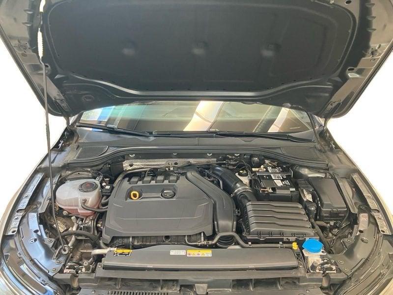Volkswagen Golf Golf 1.5 etsi evo R-Line 150cv dsg