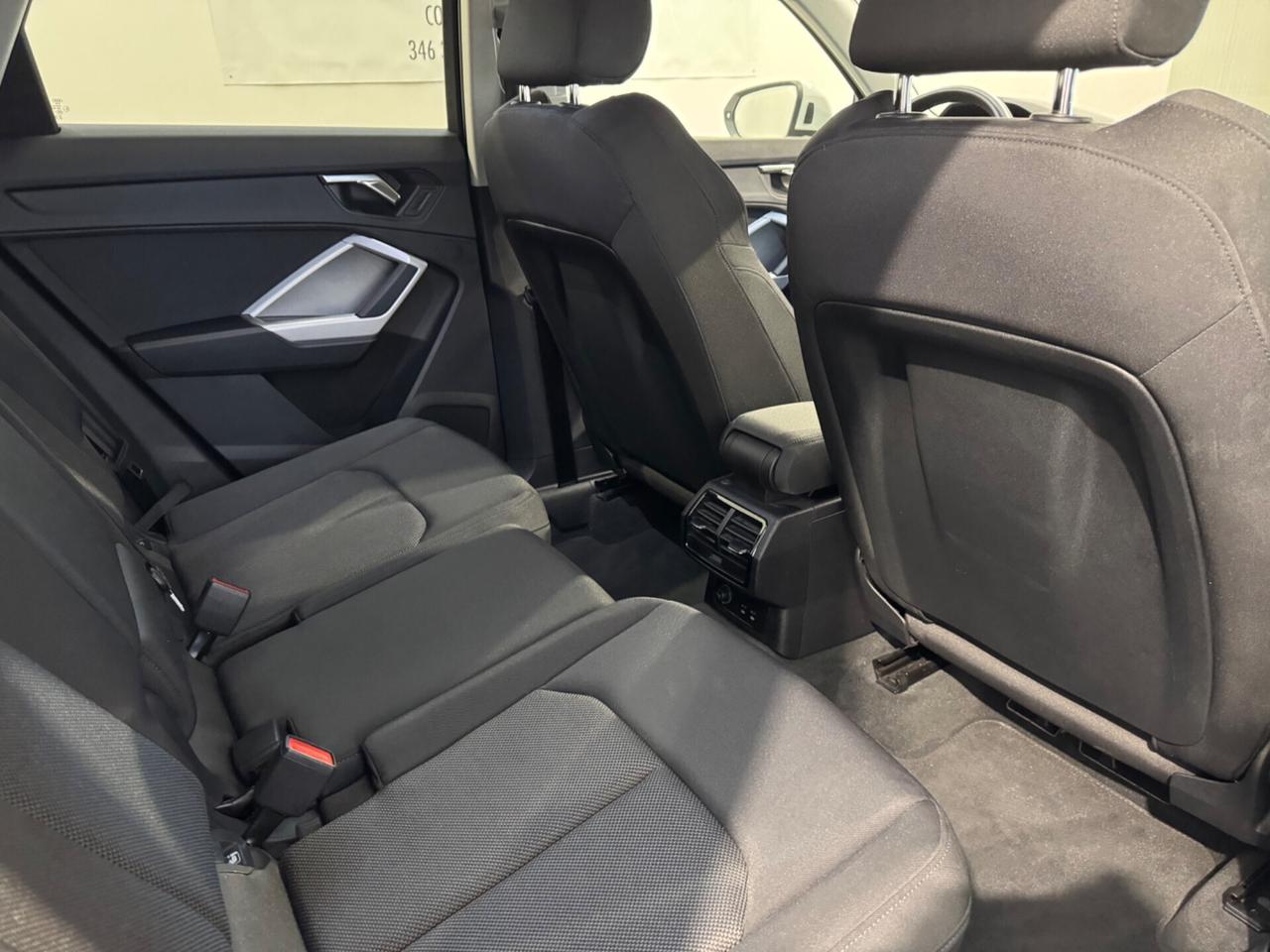 Audi Q3 35 TDI Business Advanced