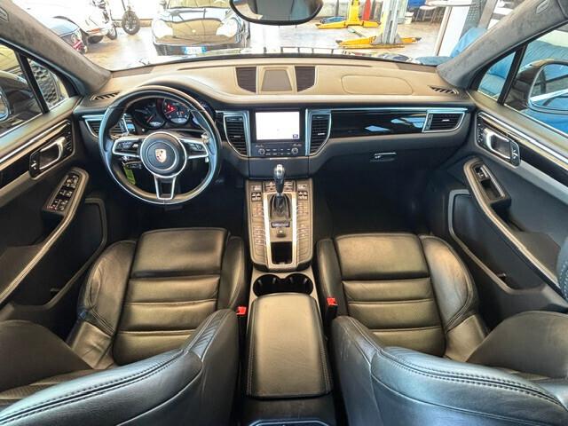 Porsche Macan Turbo 3.6 benzina 400cv pdk 2017