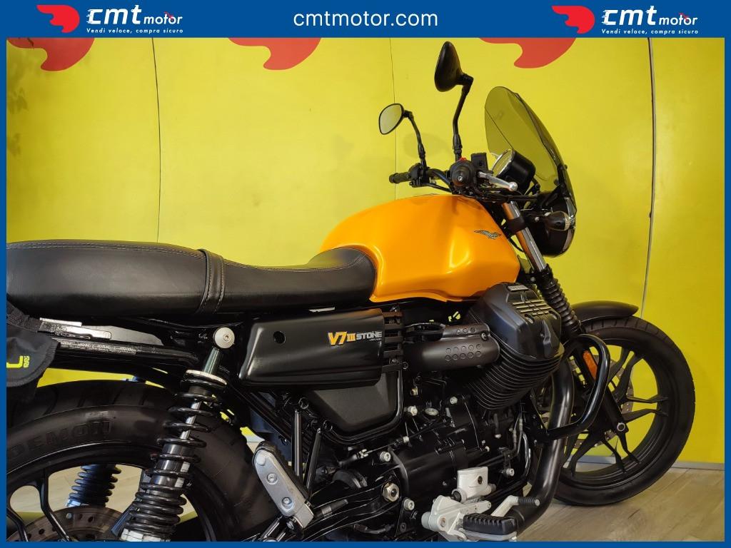 Moto Guzzi V7 - 2017