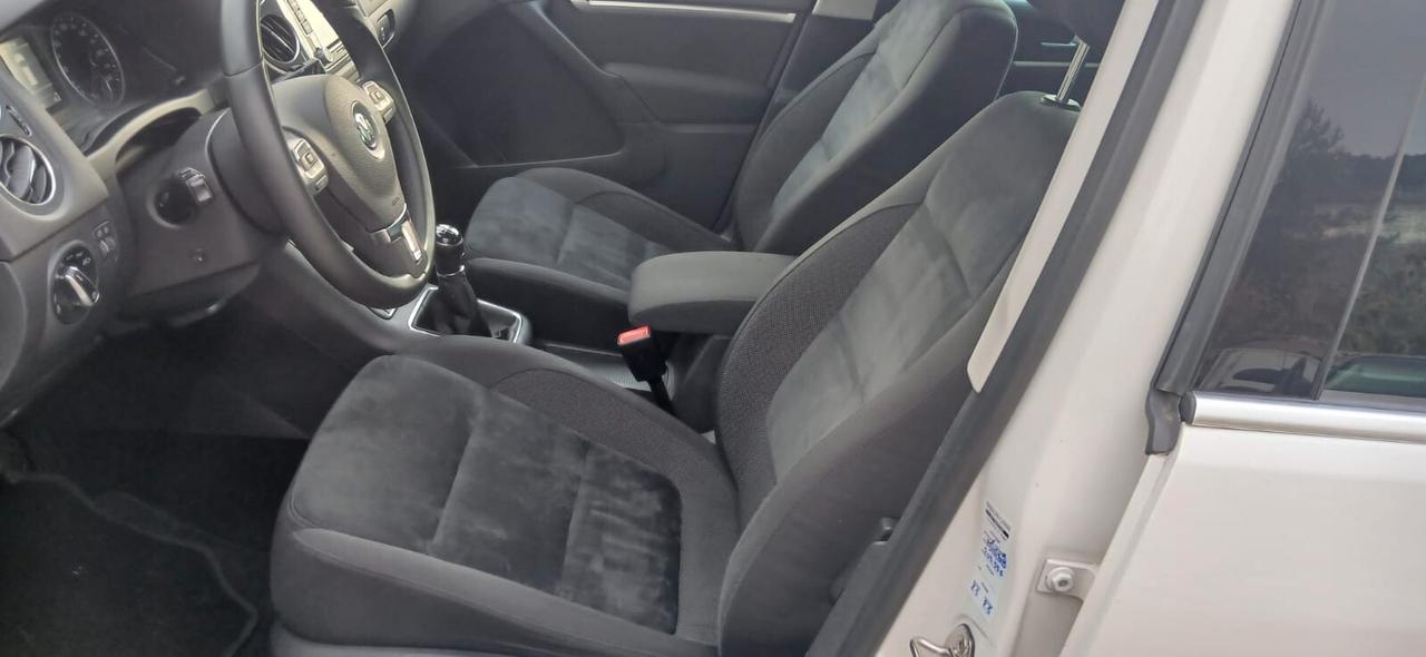 Volkswagen Tiguan 2.0 TDI 140 CV Sport & Style BlueMotion - 2013