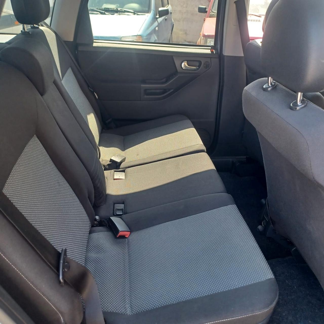 ECONOMICA MERIVA 1.7 CDI 177.288 KM