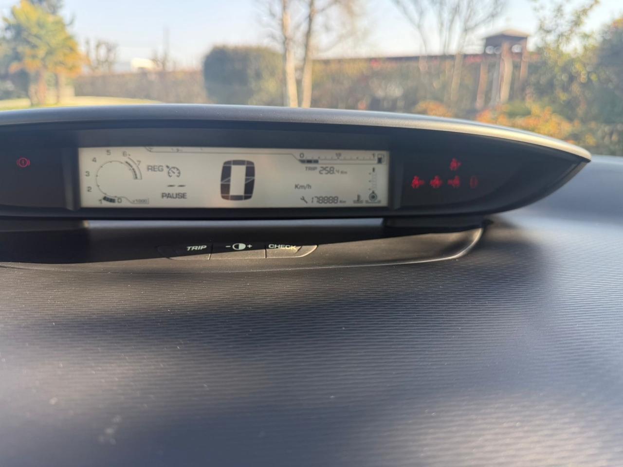 Citroen C4 1.4 16V VTR