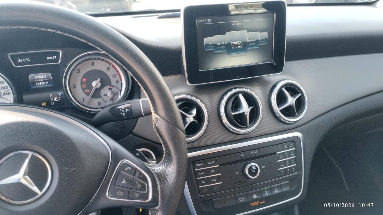 Mercedes-benz GLA 200 d Automatic Premium