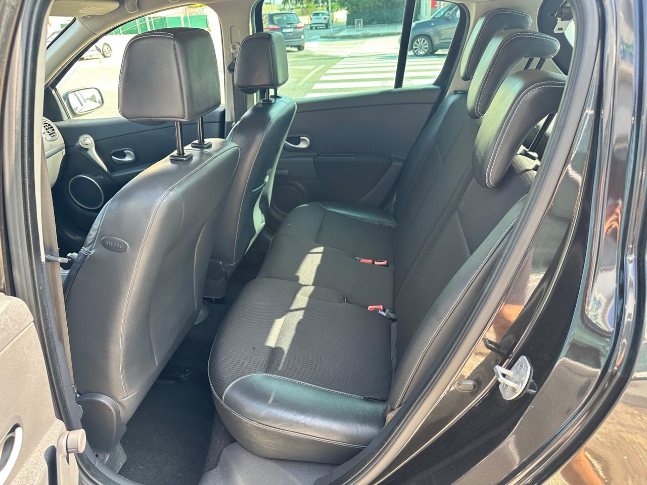 Renault Clio 1.2 16V 5 porte Le Iene metano